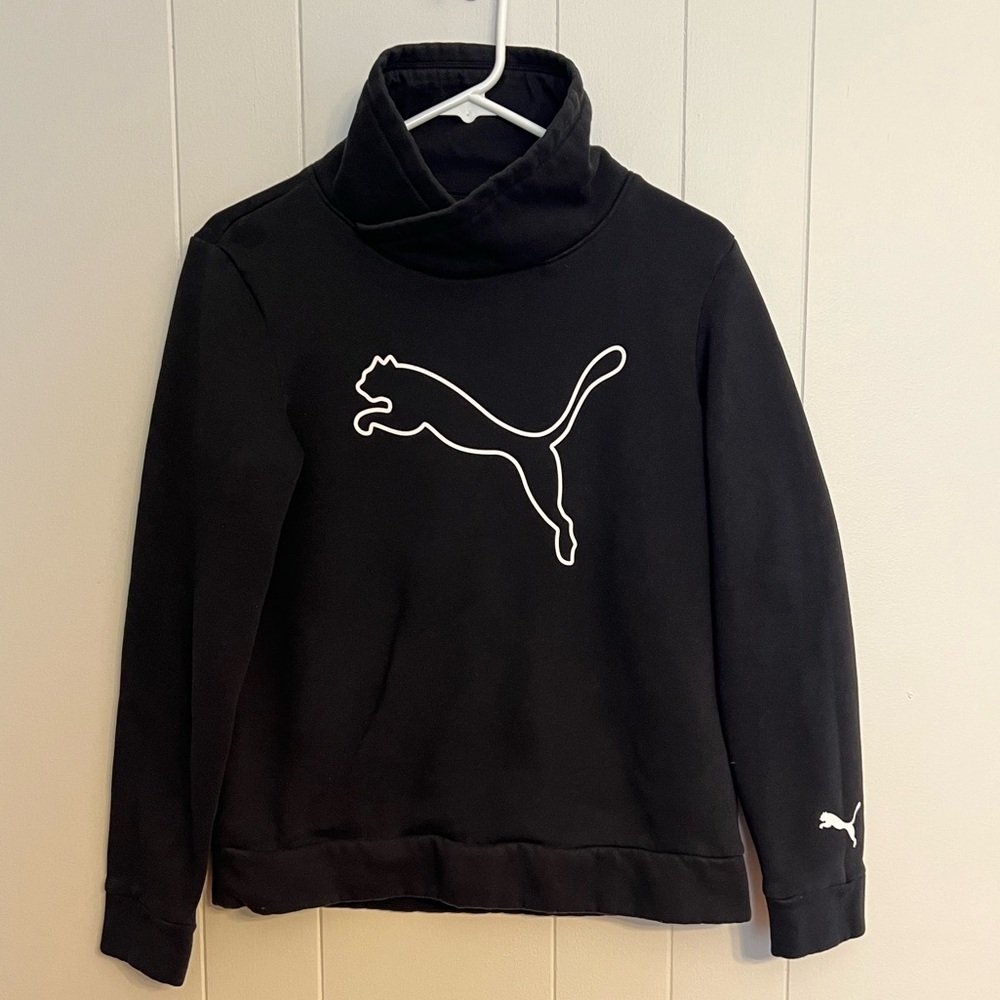 Puma cowl sweatshirt size M‎